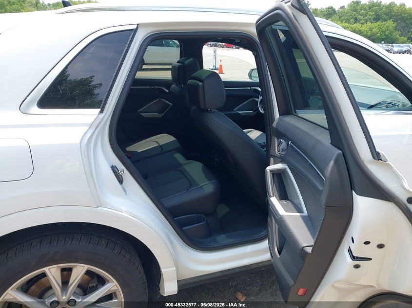2023 AUDI Q3 auction photo 8