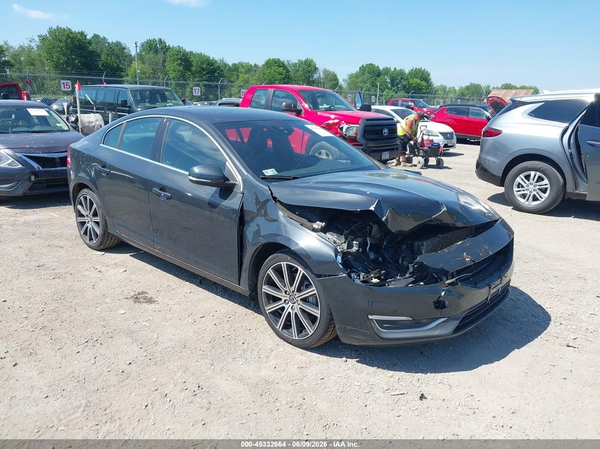 Vin: yv149mfd6f2317698, lot: 45830600, volvo s60 t6 platinum 2015 img_1