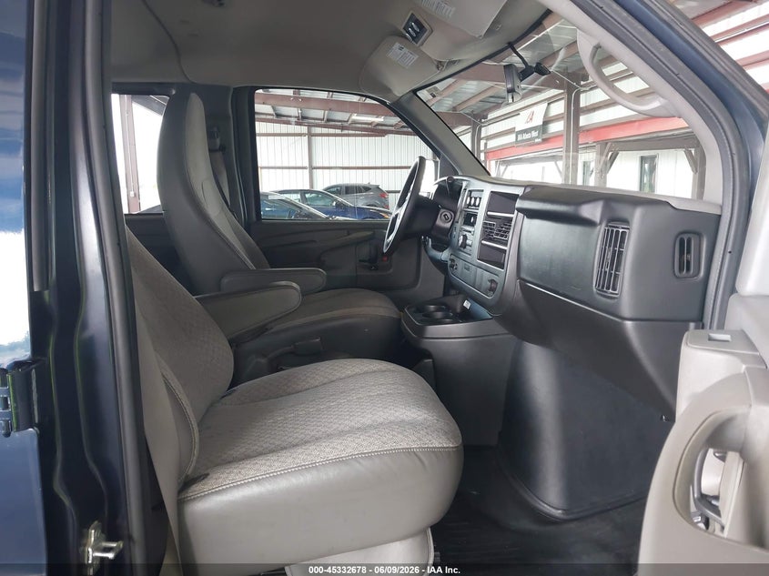 2014 CHEVROLET EXPRESS 1500 auction photo 5