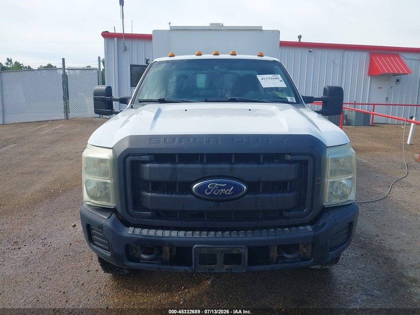 2015 FORD F-350 CHASSIS auction photo 6