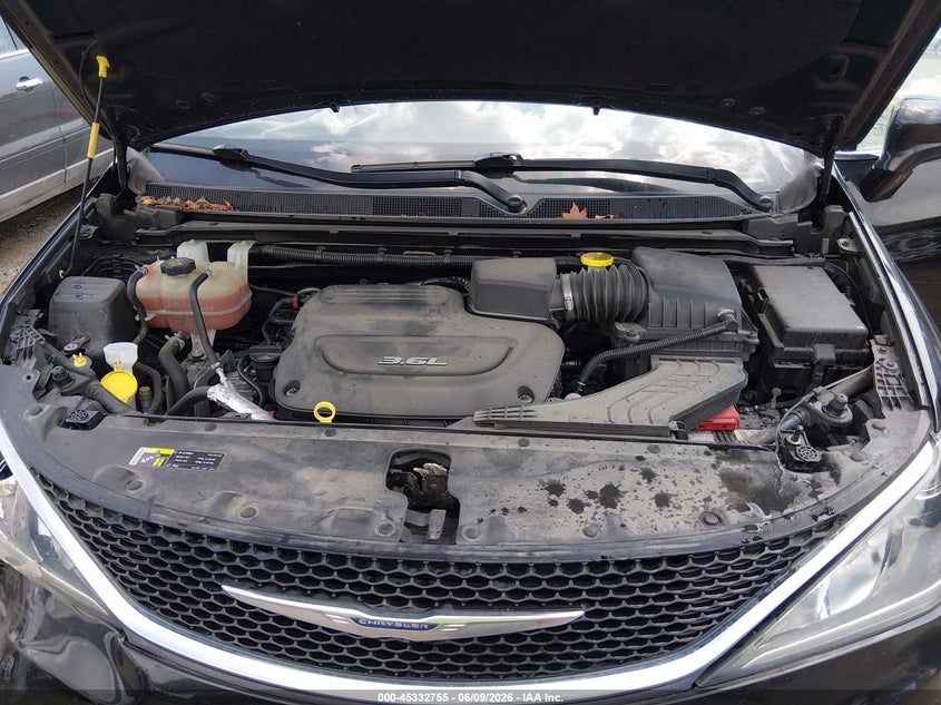 2017 Chrysler Pacifica Touring-L Plus VIN: 2C4RC1EG4HR778510 Lot: 45332755