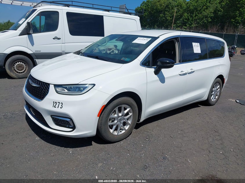 Vin: 2c4rc1bg9rr132532, lot: 45830795, chrysler pacifica touring l 20242
