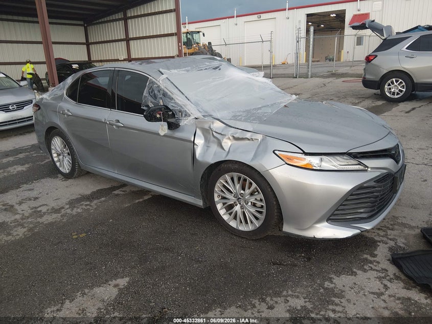 2019 TOYOTA CAMRY auction photo 1