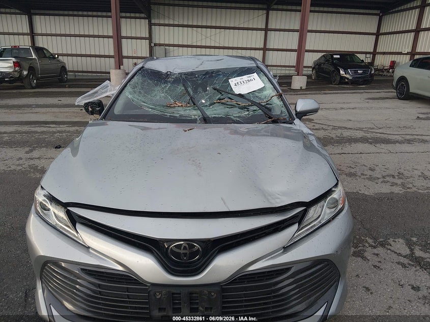 2019 TOYOTA CAMRY auction photo 6