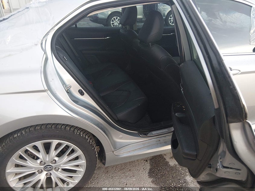 2019 TOYOTA CAMRY auction photo 8