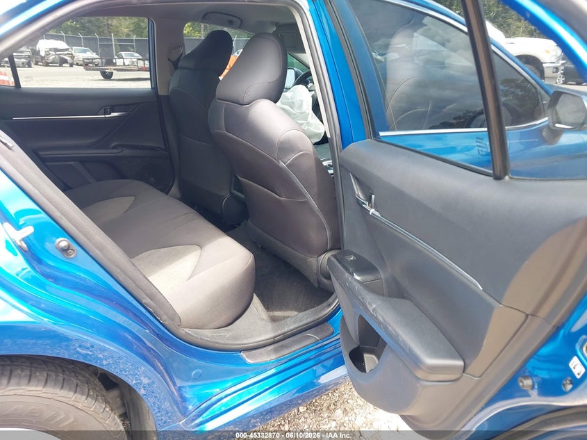 2019 TOYOTA CAMRY auction photo 8