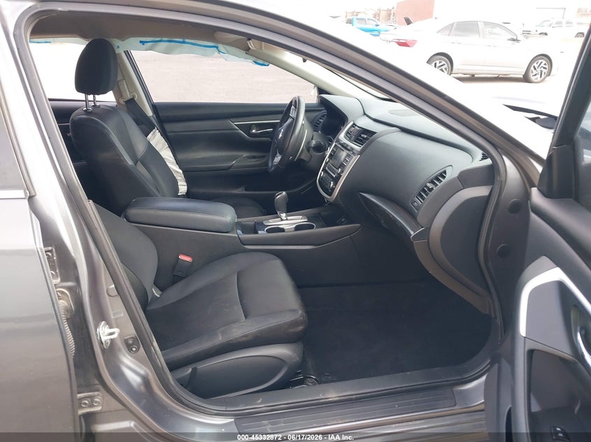 2018 NISSAN ALTIMA auction photo 5