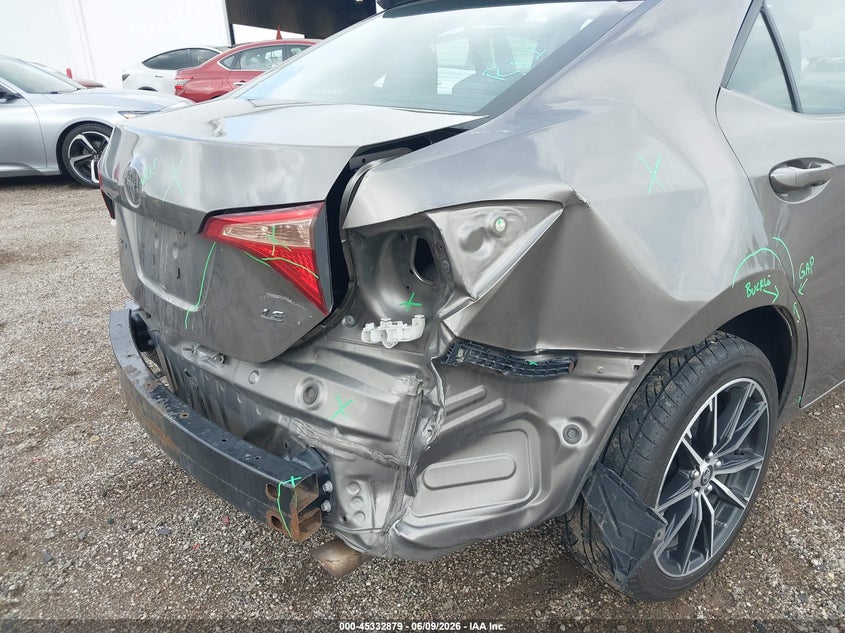 2017 TOYOTA COROLLA auction photo 6