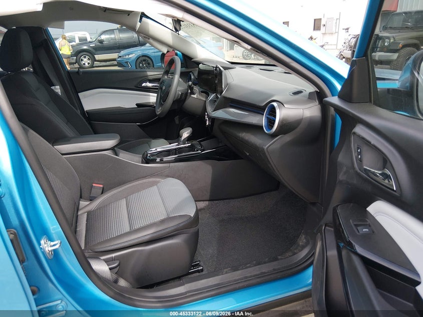 2026 CHEVROLET TRAX auction photo 5