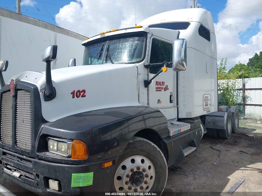 1XKADB9X36J107765 2006 Kenworth Construction T600 photo 1