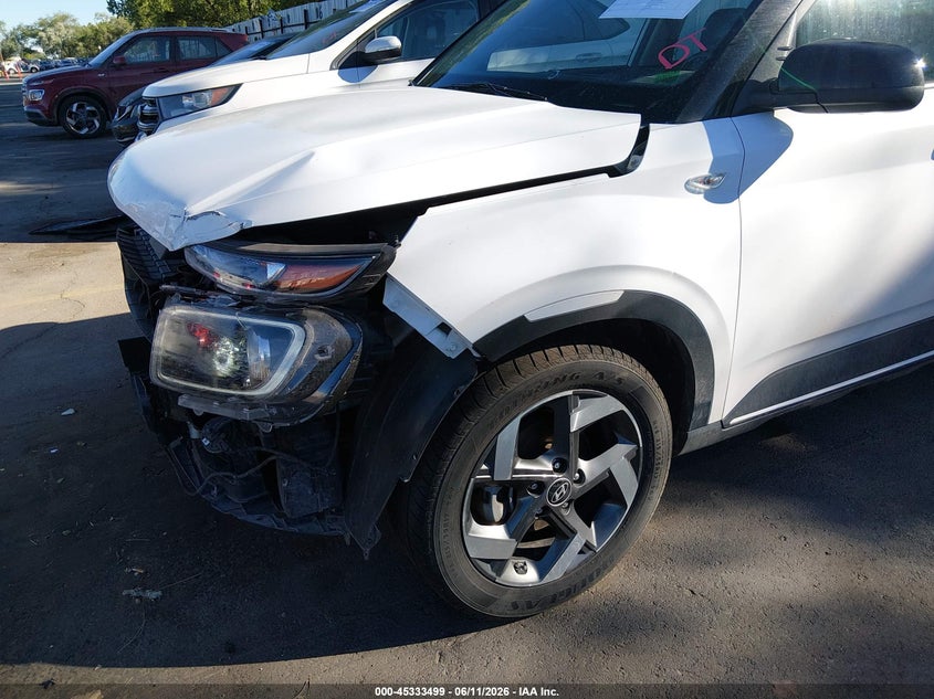 2023 Hyundai Venue Limited VIN: KMHRC8A31PU245703 Lot: 45333499