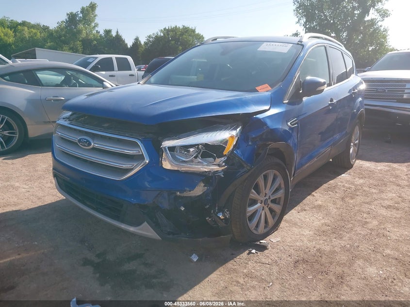 Vin: 1fmcu0j92juc07610, lot: 45831496, ford escape titanium 20182