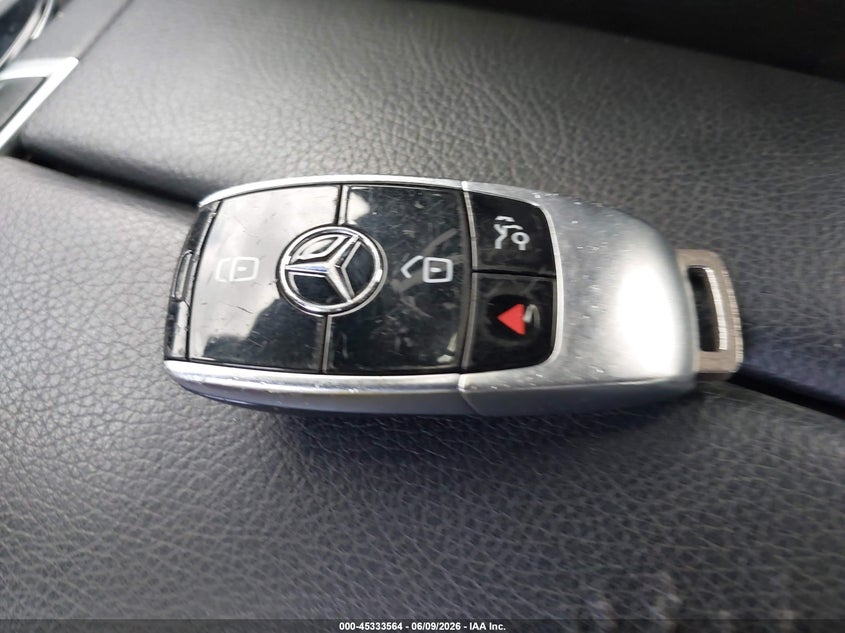 2017 MERCEDES-BENZ E 300 — Photo 11