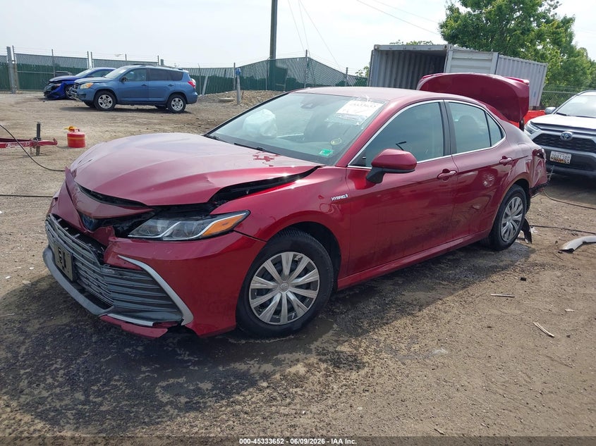2021 TOYOTA CAMRY auction photo 2