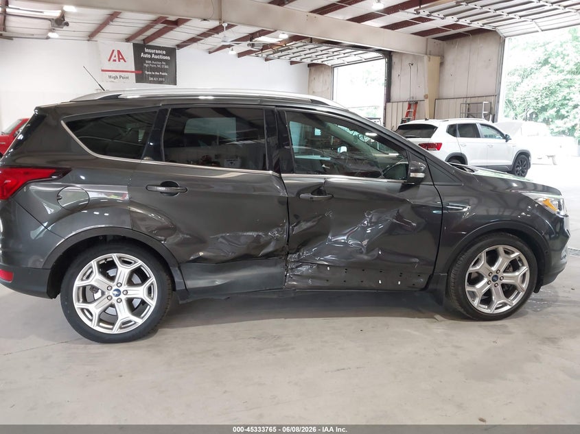 FORD ESCAPE 2019 VIN 1FMCU0J91KUA10607