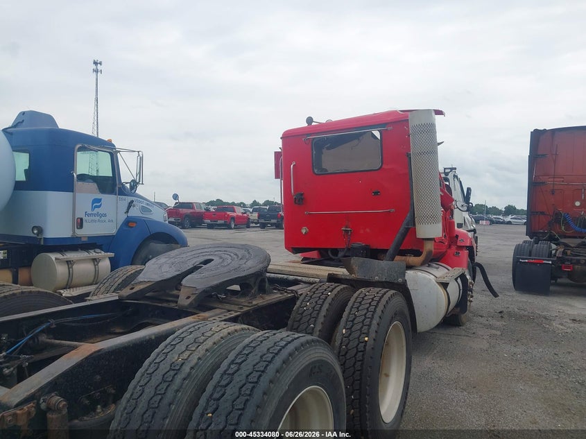 1995 INTERNATIONAL 9200 auction photo 8