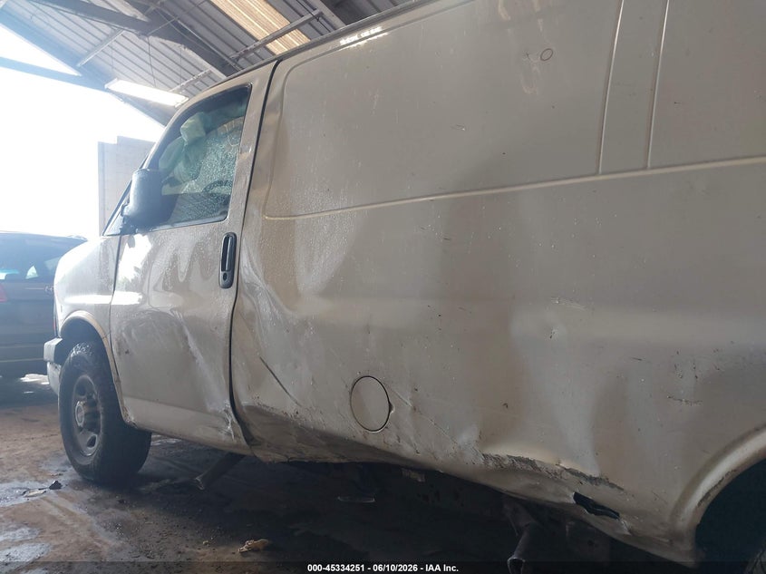 2018 GMC Savana 2500 Work Van VIN: 1GTW7AFGXJ1903106 Lot: 45334251