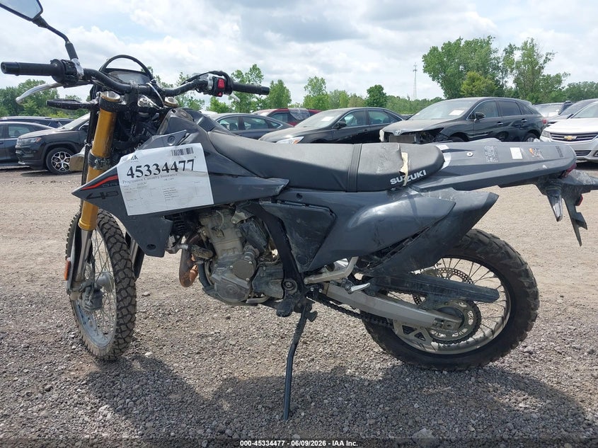 2025 SUZUKI DR-Z ENDURO_BIKE 1