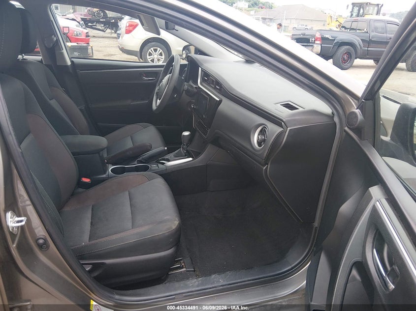 2019 TOYOTA COROLLA auction photo 5