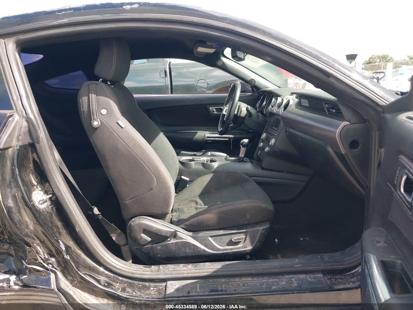 2016 FORD MUSTANG auction photo 5