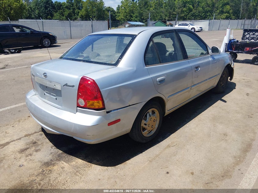 2003 HYUNDAI ACCENT auction photo 4