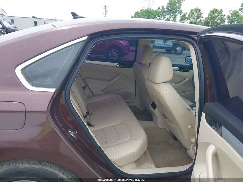 2013 VOLKSWAGEN PASSAT auction photo 8