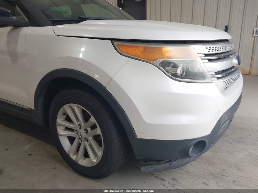 1FMHK7D8XCGA54547 2012 Ford Explorer 3.5 Xlt white