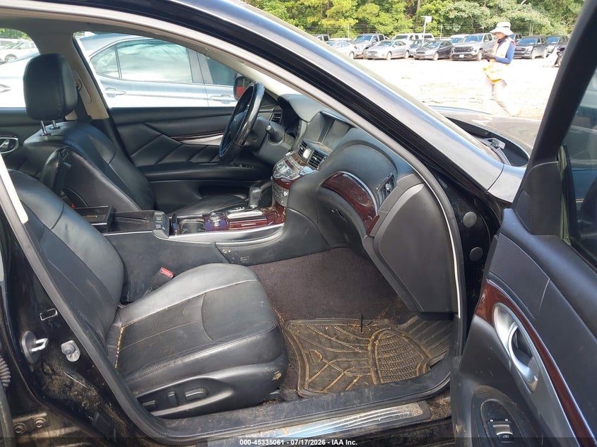 2015 INFINITI Q70L auction photo 5