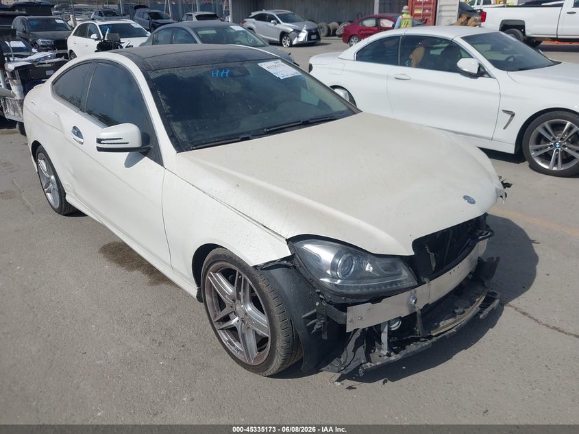 Vin: wddgj8jbxeg161292, lot: 45833109, mercedes-benz c 350 sport 4matic 2014 img_1