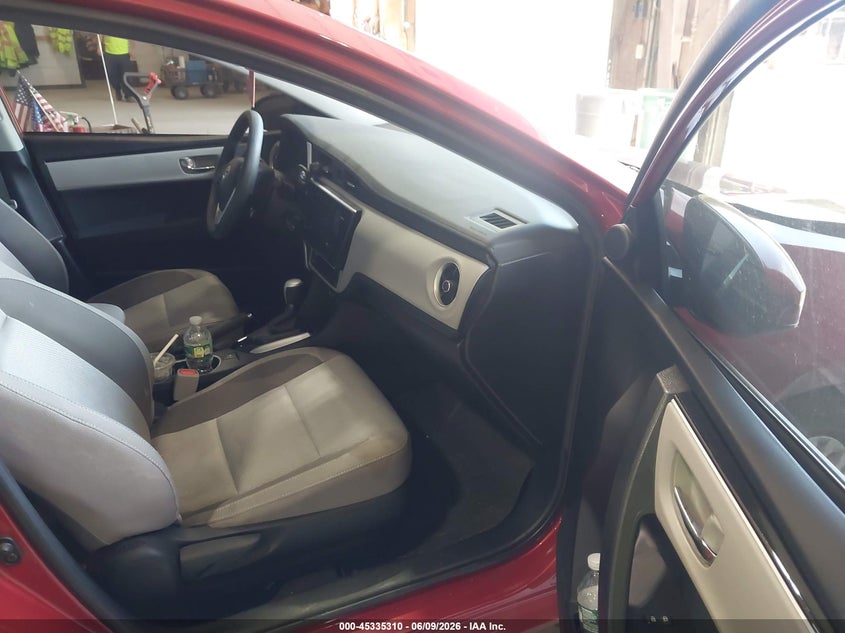 2017 TOYOTA COROLLA auction photo 5