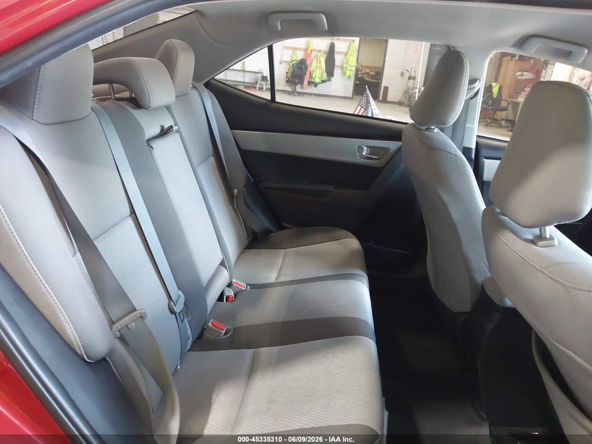 2017 TOYOTA COROLLA auction photo 8