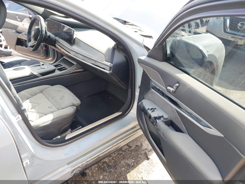 2023 BMW 740 3.0L I-6 DI, DOHC, V(VIN: WBA23EH08PCM54262
