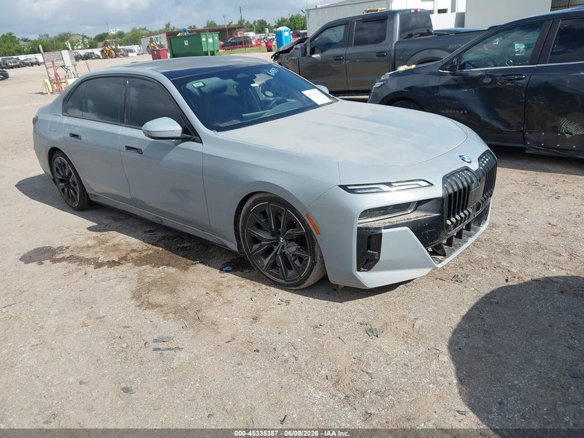 2023 Bmw 740