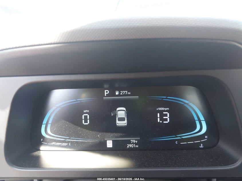 2025 HYUNDAI ELANTRA auction photo 7