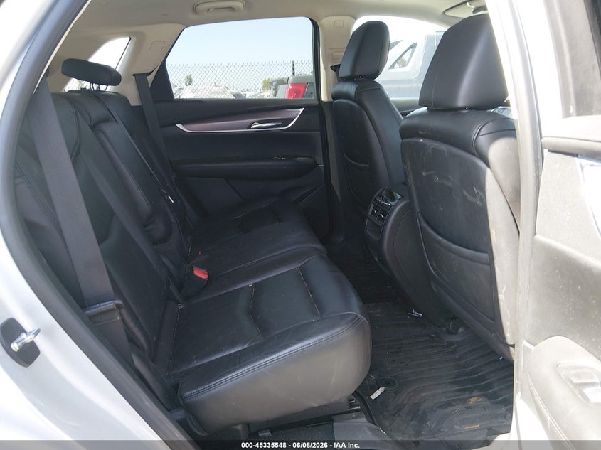 2017 CADILLAC XT5 auction photo 8