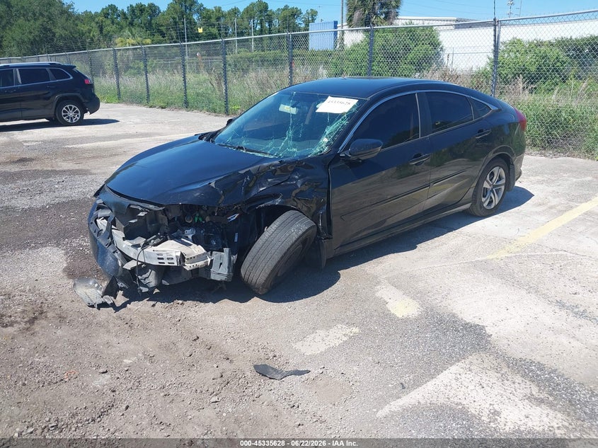 VIN 19XFC2F57JE011702 2018 HONDA CIVIC LX