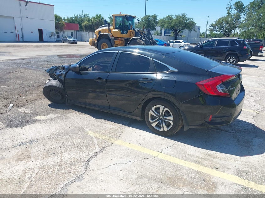 VIN 19XFC2F57JE011702 2018 HONDA CIVIC LX