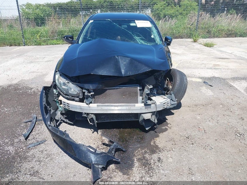 VIN 19XFC2F57JE011702 2018 HONDA CIVIC LX