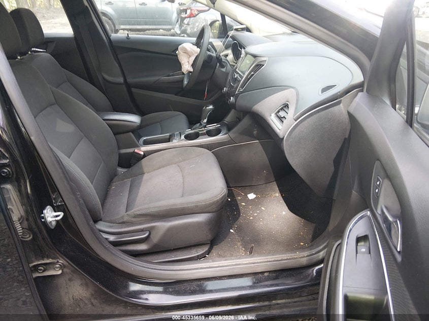 2018 CHEVROLET CRUZE auction photo 5