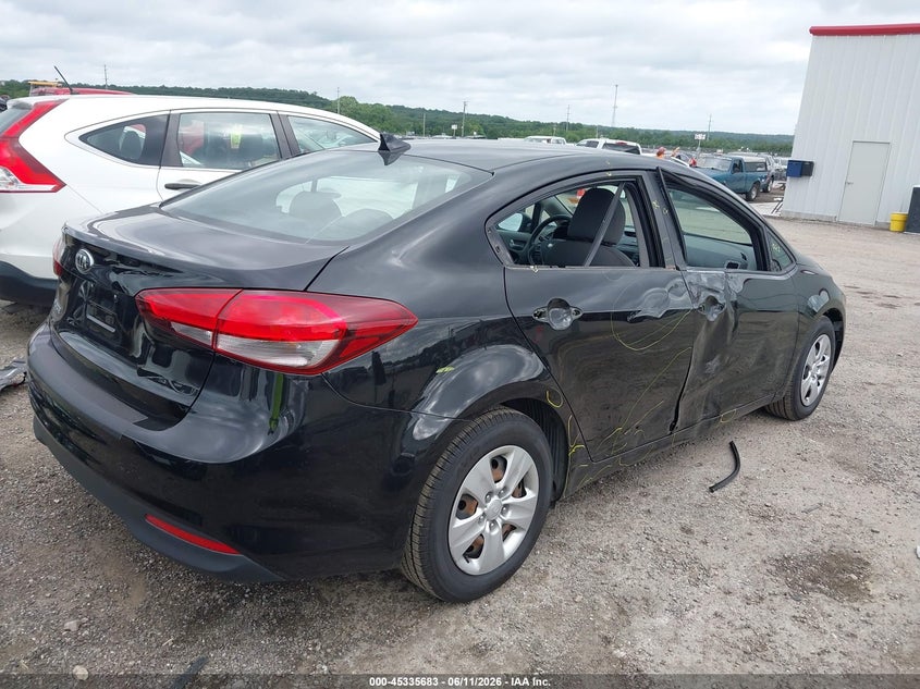 2017 KIA FORTE auction photo 4