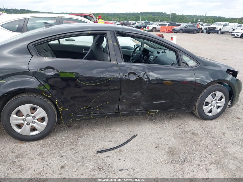 2017 KIA FORTE auction photo 6