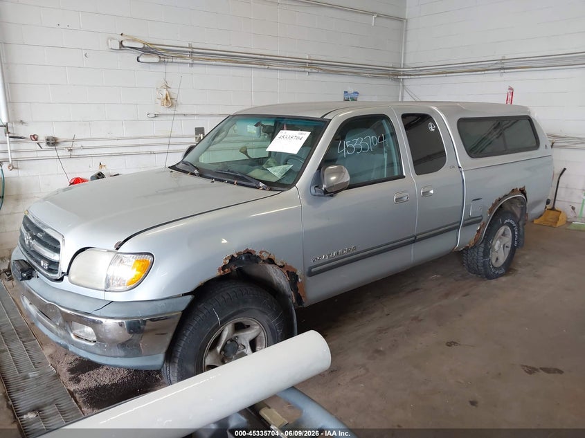 2000 TOYOTA TUNDRA auction photo 2