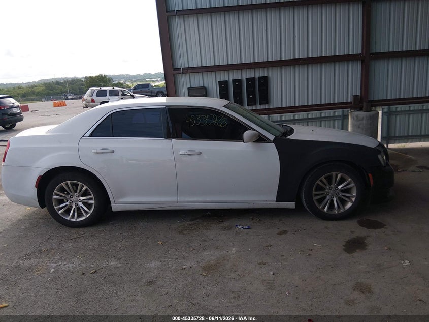 2018 CHRYSLER 300 TOURING · Фото 14