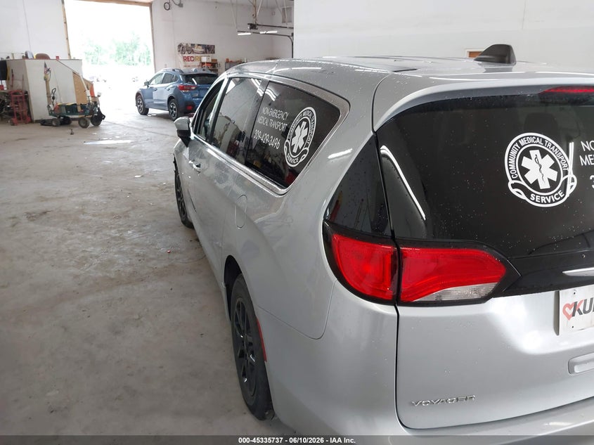 Vin: 2c4rc1cg6pr516263, lot: 45833673, chrysler voyager lx 20233