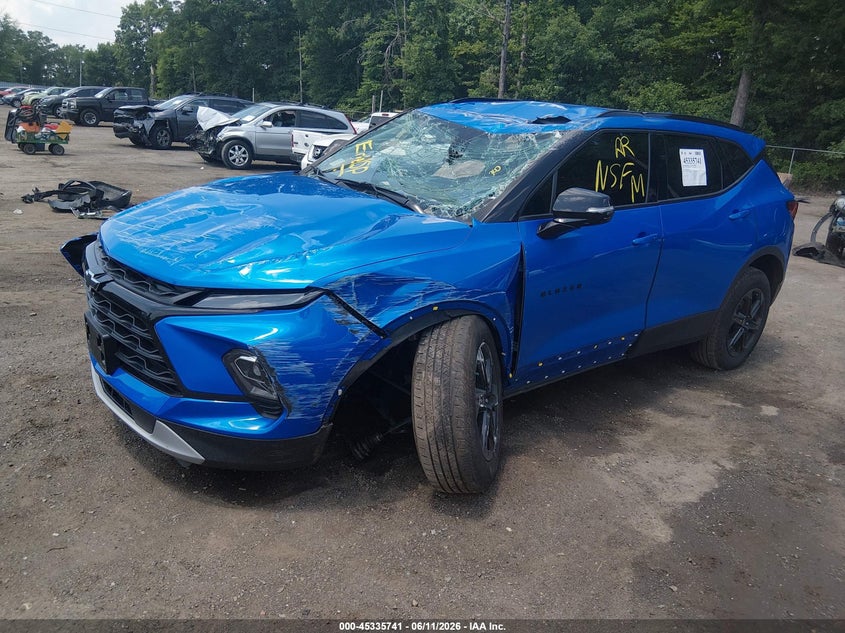2024 CHEVROLET BLAZER auction photo 2