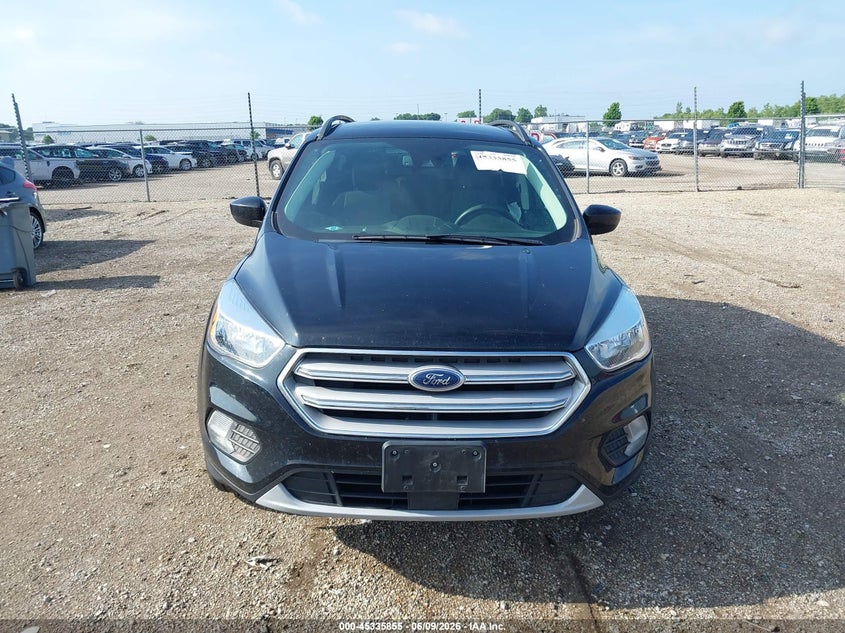 VIN 1FMCU0GD3JUD35947 2018 FORD ESCAPE SE