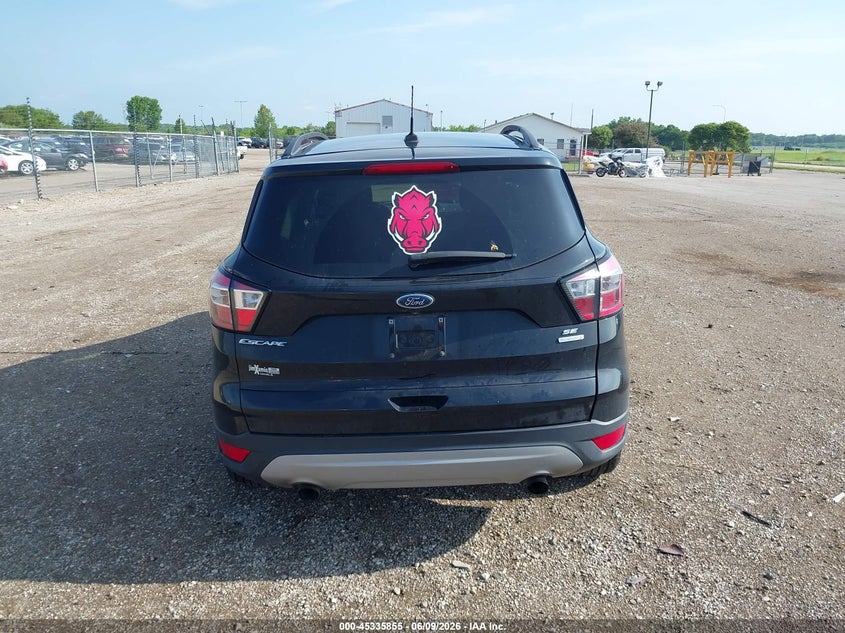 VIN 1FMCU0GD3JUD35947 2018 FORD ESCAPE SE