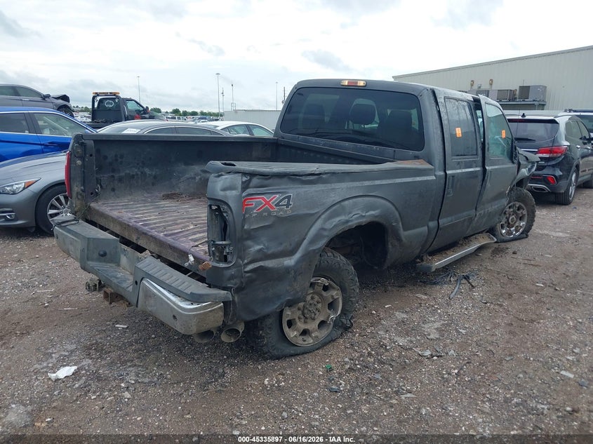 2015 FORD F-250 auction photo 4