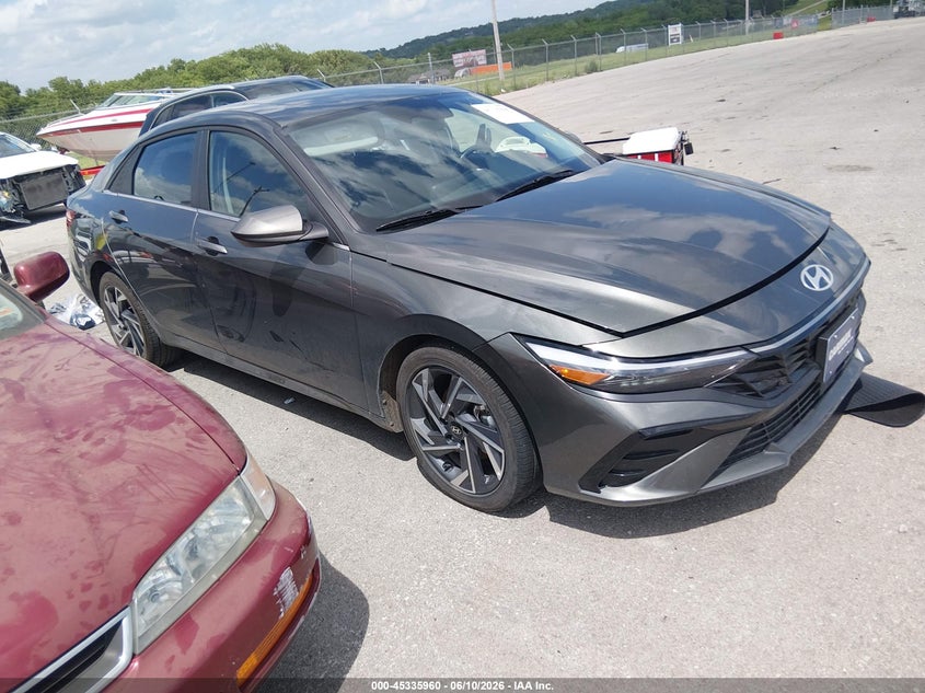 2025 HYUNDAI ELANTRA  (VIN: KMHLS4DG5SU948021)