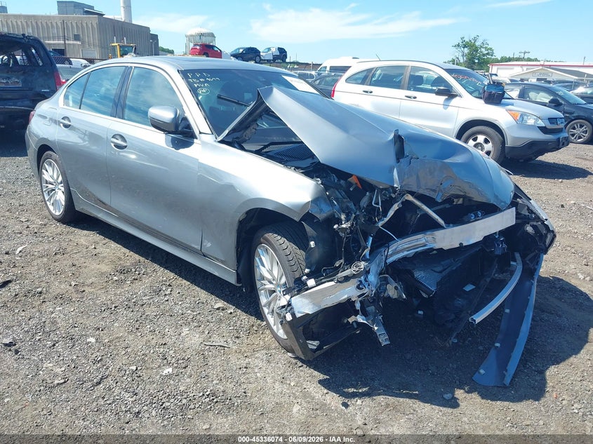 2024 BMW 330I  (VIN: 3MW89FF06R8E63781)